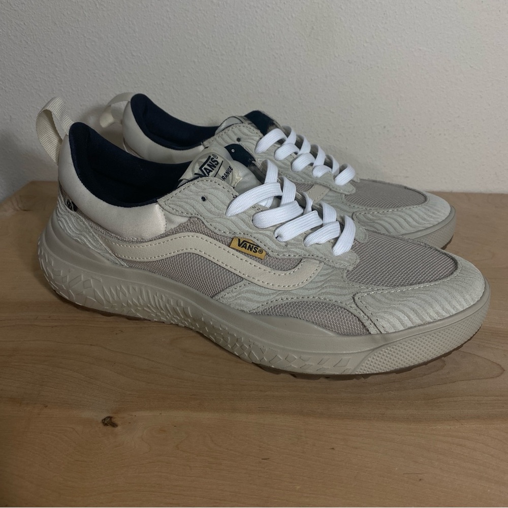 Women’s Size 9.5 - Vans Neo VR3 Future Currents Off-White